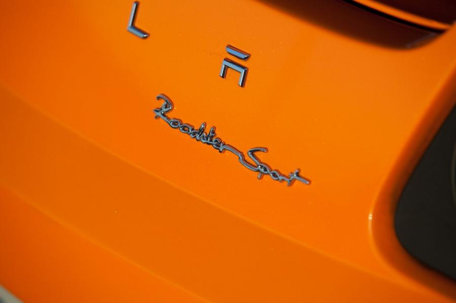 Логотип Tesla Roadster Sport 2010 года  (фото 58 из 66)
